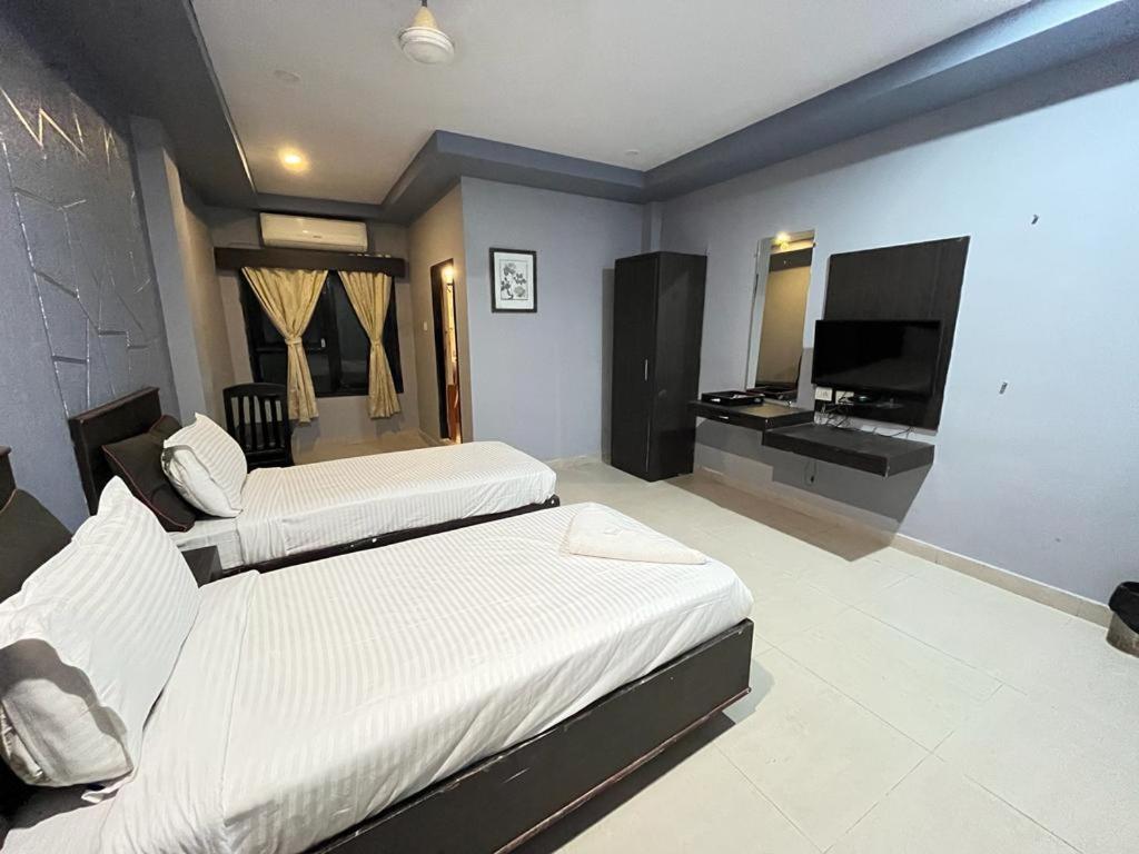 Hotel Searock Visakhapatnam Bagian luar foto